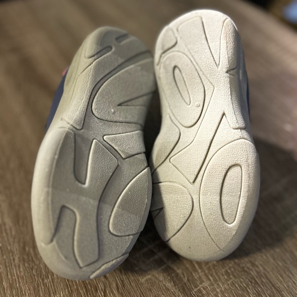 🆕 OSH KOSH B’GOSH Toddler Cycla Sneaker - Picture 8 of 10